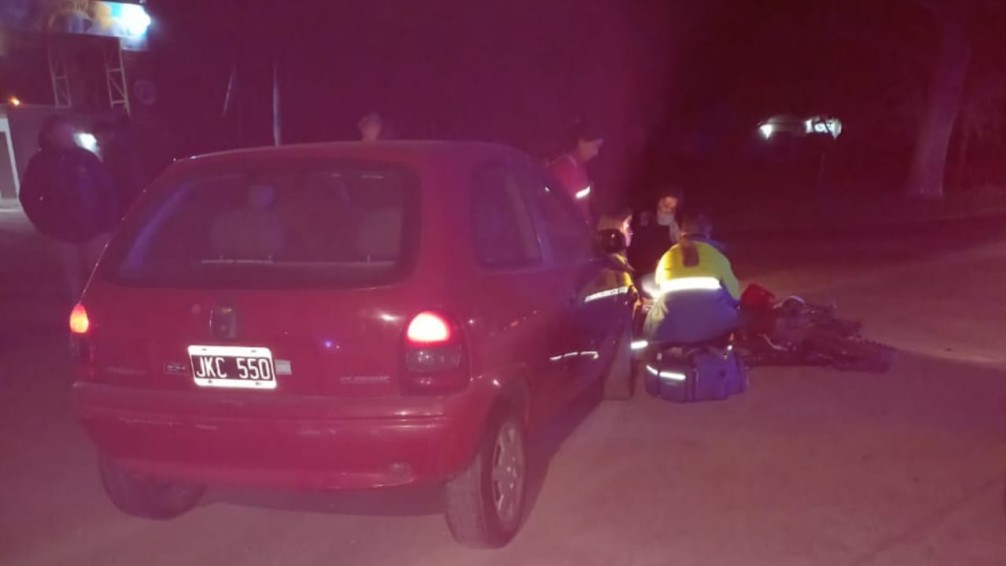 Choque de madrugada dejó el saldo de una mujer hospitalizada