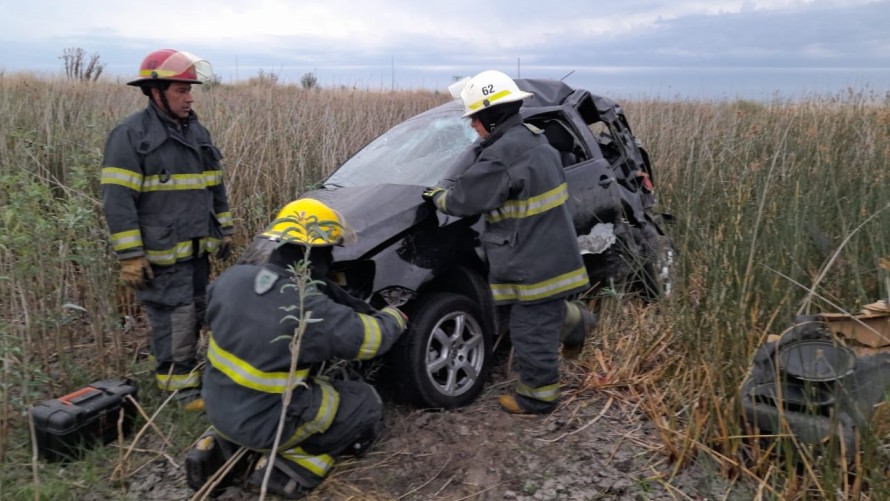 Por las lluvias: Numerosos despistes y vuelcos en las rutas de Bolívar