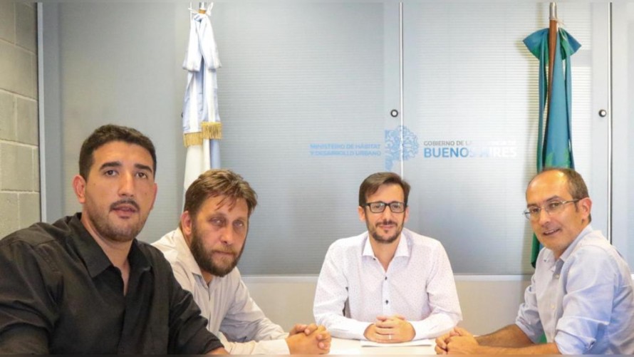 El intendente Pisano gestionó nuevas viviendas para el Partido de Bolívar