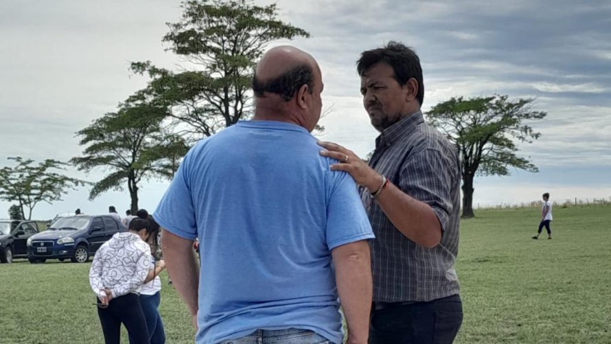 Ariel Ferreyra acompañó a aspirantes y familiares en el ingreso a la Escuela de Policía