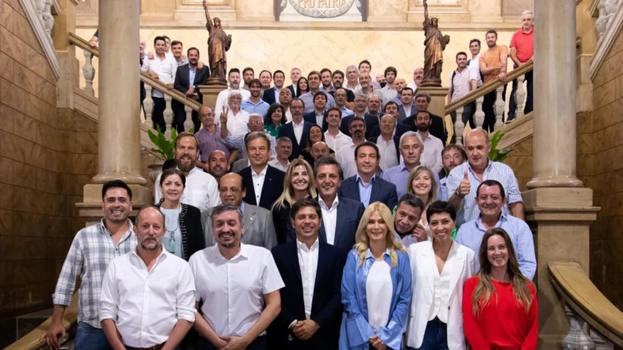 Marcos Pisano y otros 70 intendentes bonaerenses firmaron un comunicado a favor del juicio político a la Corte