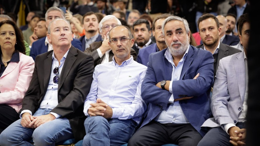 Pisano y Kicillof firmaron el financiamiento para relocalizar el basural a cielo abierto