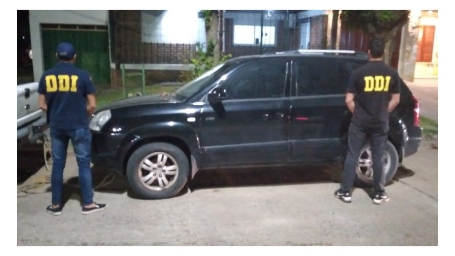 Encontraron una camioneta de alta gama que había sido robada en CABA