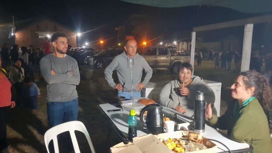 El intendente Pisano acompañó los eventos culturales de Hale y Urdampilleta