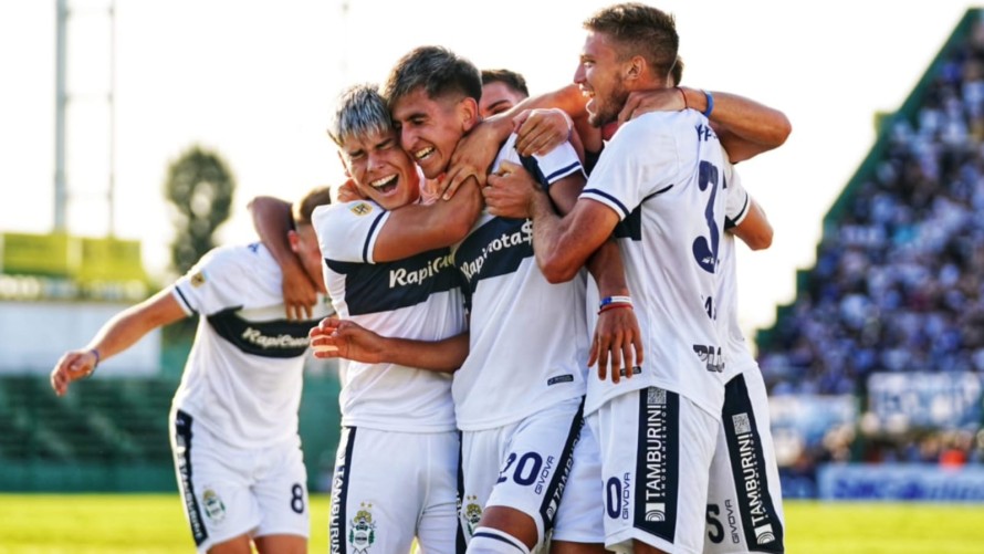 Golazo de Alan Lescano en la derrota de Gimnasia ante Excursionistas