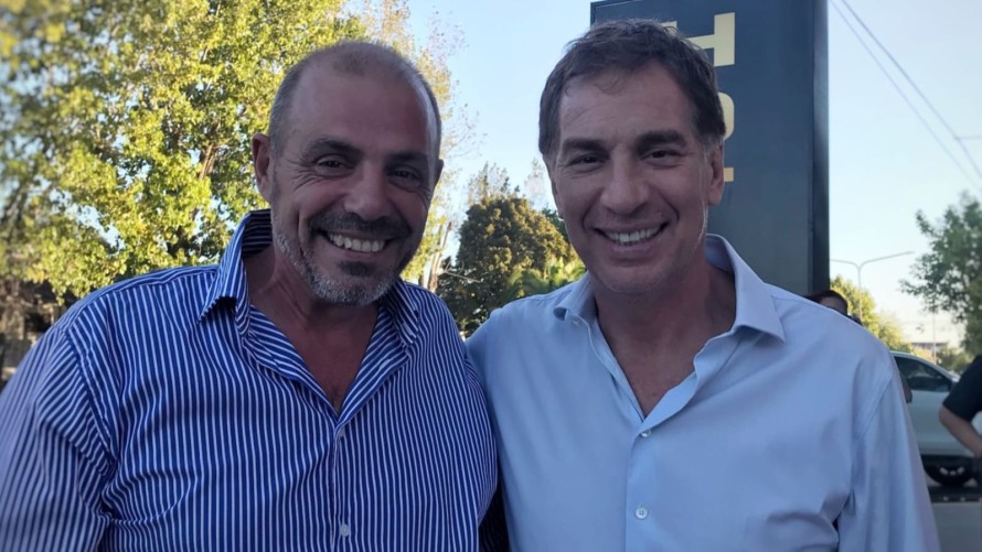 Alomar estuvo con Santilli en Olavarría y lo comprometió para que venga a Bolívar antes de las Primarias