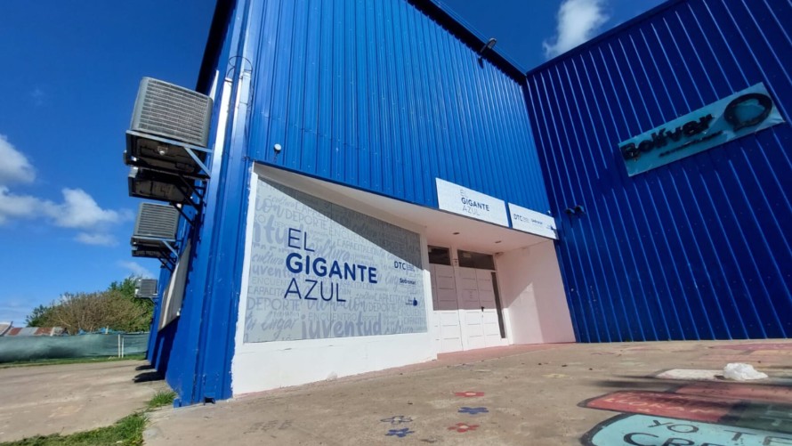El Gigante Azul funciona con nuevo horario
