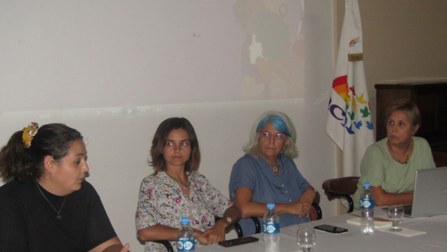 <strong>Se realizó la charla abierta Mujeres, Trabajo y Derechos, en adhesión al 8M</strong>