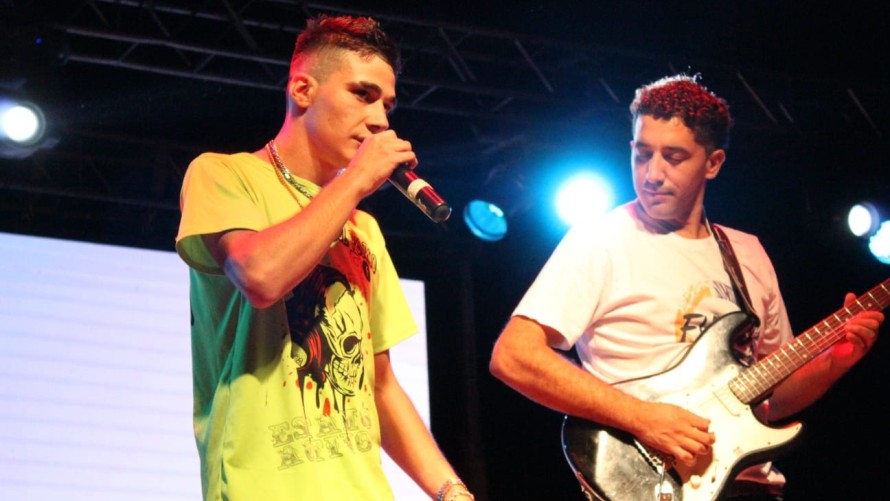 Kapanga cerró el festival Pirovano Canta 2023