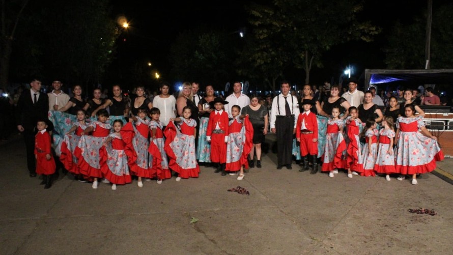 Kapanga cerró el festival Pirovano Canta 2023