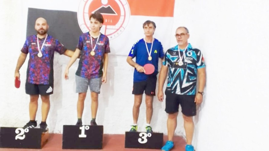 La familia Barrio jugó en Tandil