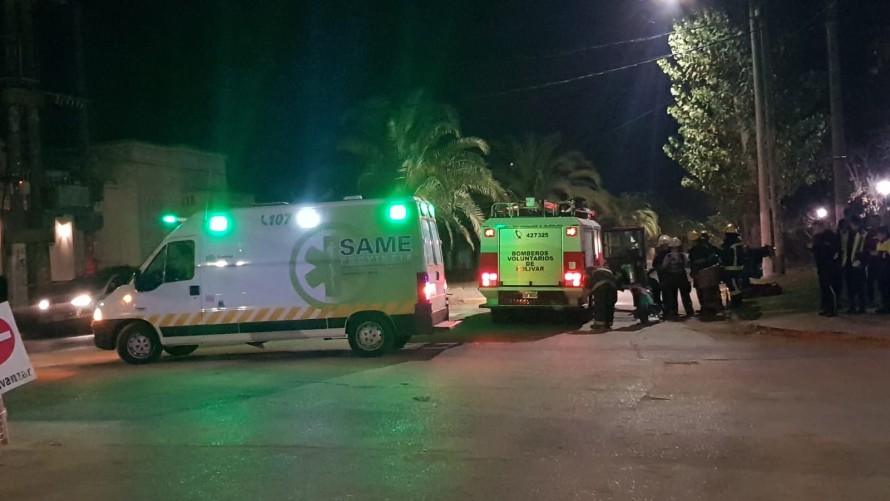 Una moto derrapó en la esquina de la Rural y un joven terminó hospitalizado