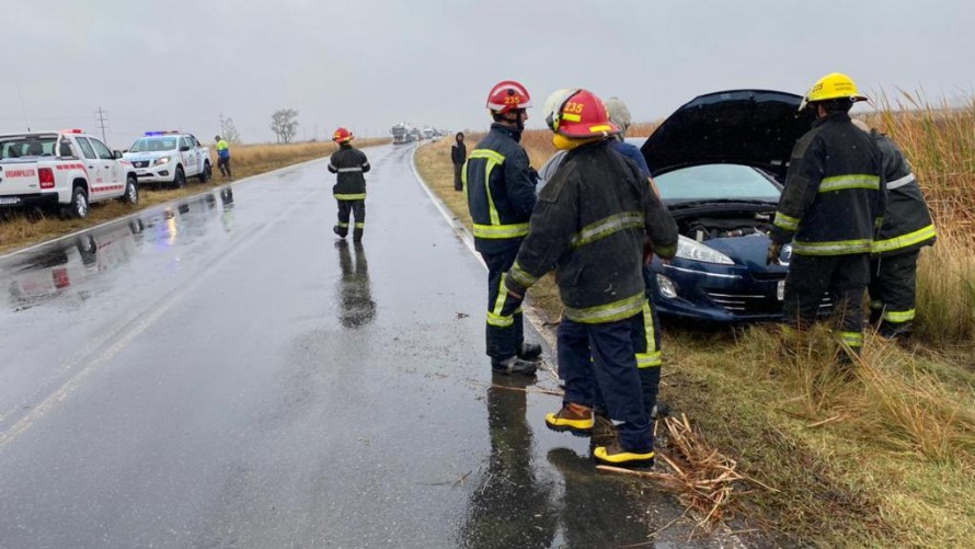 Despiste bajo la lluvia en cercanías a Urdampilleta