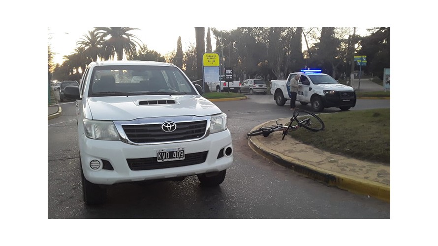 Un ciclista fue trasladado al Hospital tras una colisión