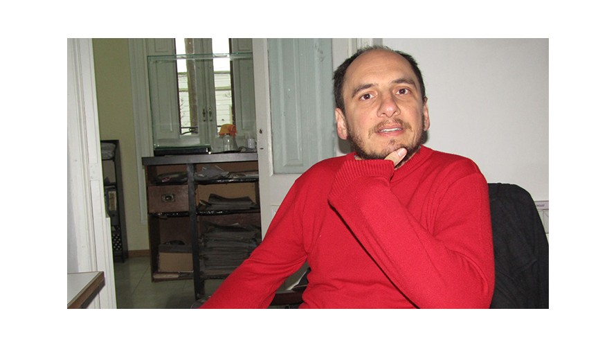 Música y charla, los materiales nobles de una fiestita para escuchar  