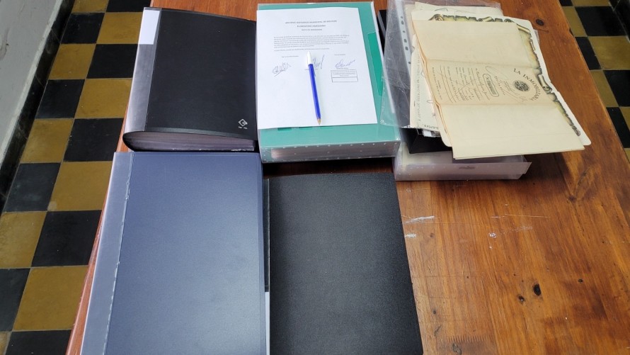 La familia de Efraín Isaac Chaves donó el fondo documental al Archivo Histórico