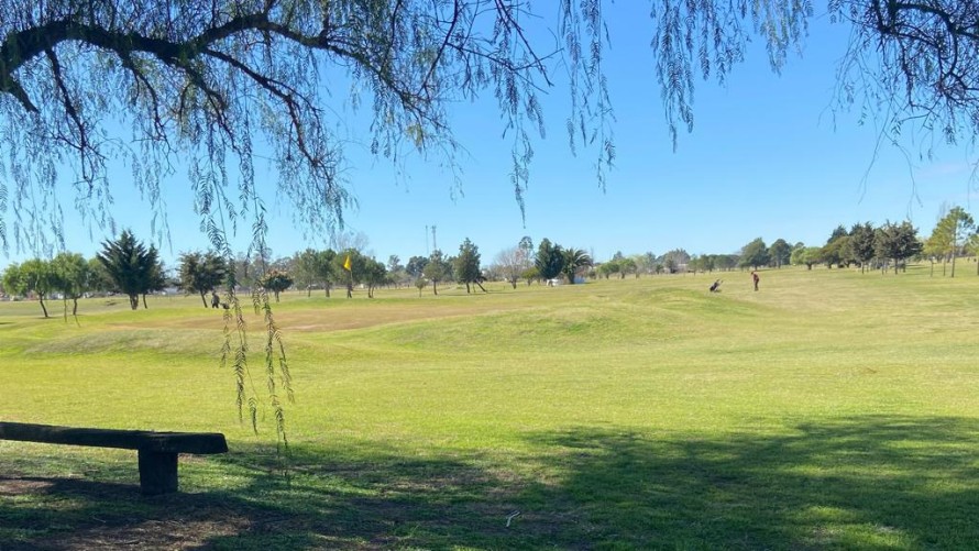 Cayó el récord de la cancha en el torneo de golf Diario La Mañana