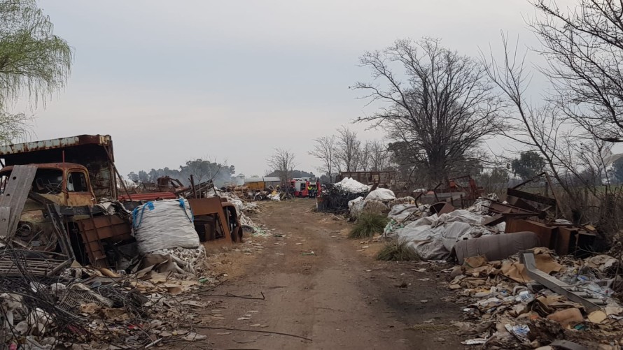 Sofocaron un principio de incendio en el desarmadero de Blanco