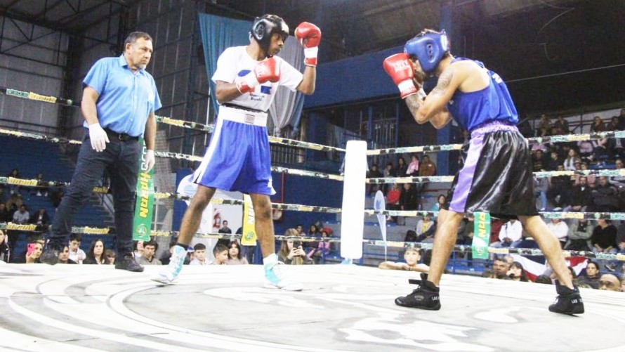 Los chicos de Gym Box se presentan en Carlos Casares