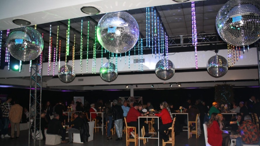A puro baile, se llevó a cabo anoche la Cámara Fest