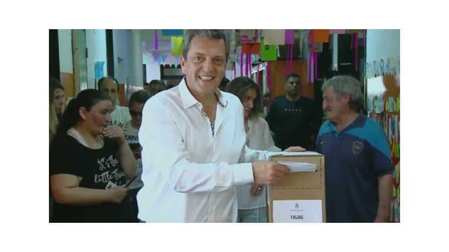 Votó Sergio Massa y dijo que “hay que ser respetuoso del voto popular” y no forzarlo con opiniones previas