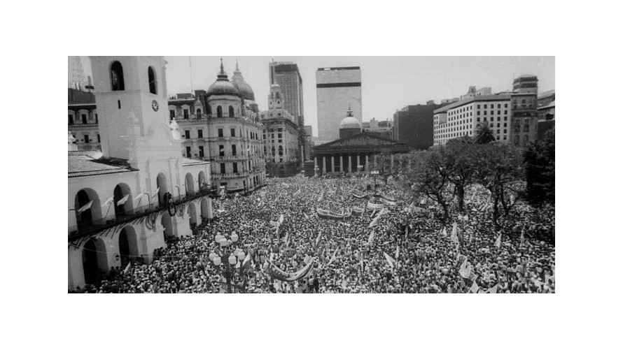 40 años de Democracia: del Golpe Militar al triunfo y la asunción de Alfonsín