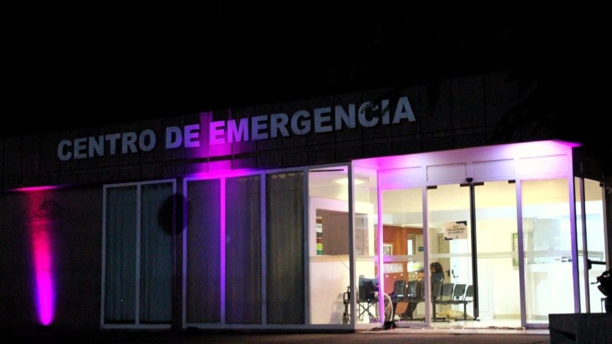 Edificios municipales se iluminaron de rosa por el mes de la la sensibilización sobre el cáncer de mama