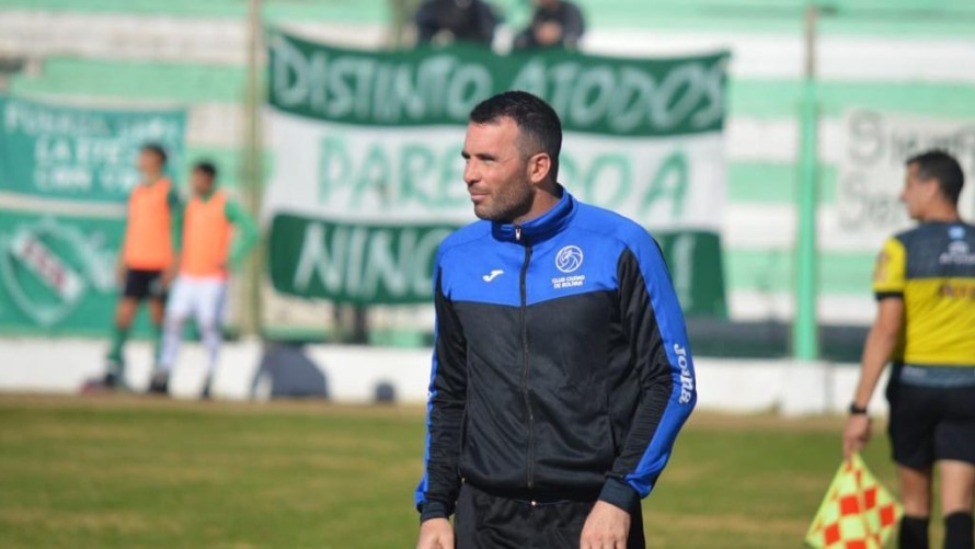 Manuel Fernández dejó de ser el entrenador del Club Ciudad