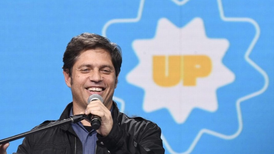 Sin resultados oficiales, hay optimismo en el búnker de Kicillof