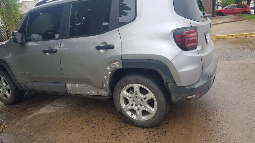 Un motociclista fue hospitalizado tras chocar con una camioneta