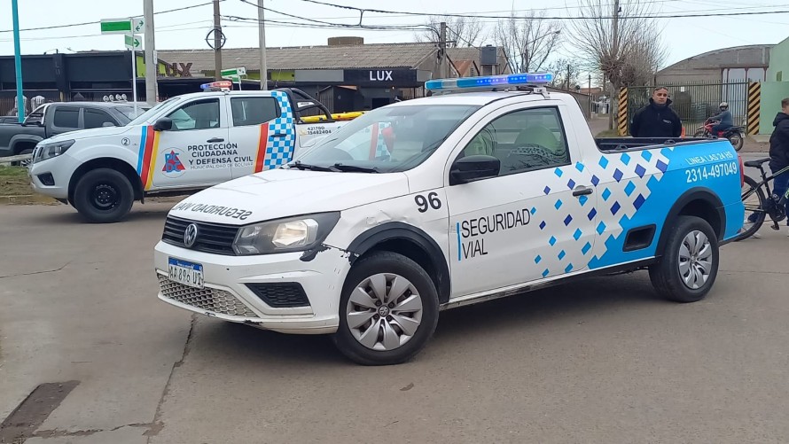 Un motociclista cayó, sufrió un golpe y debió ser hospitalizado