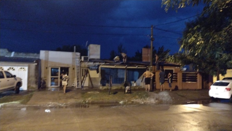 La tormenta causó anegamiento de calles