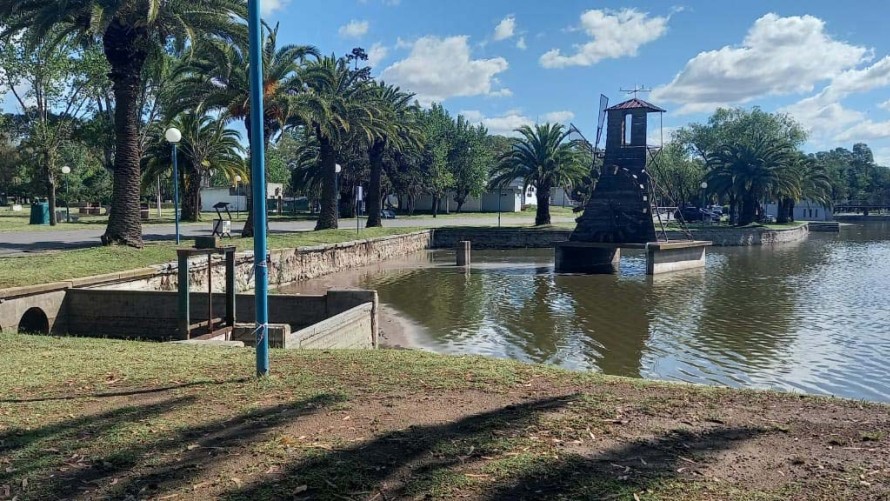 El agua se escurrió bastante en casi todos los puntos de la ciudad