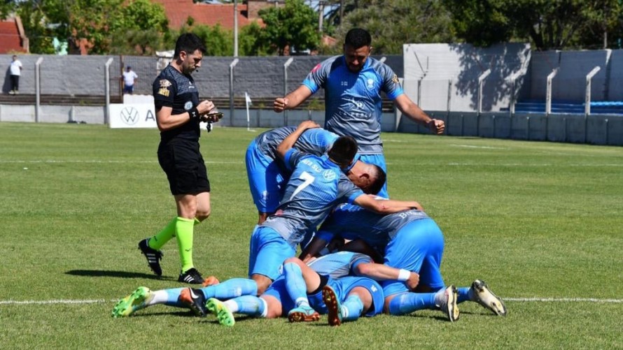 El Ciudad logró un triunfo muy trabajado y ya piensa en los cuartos de final