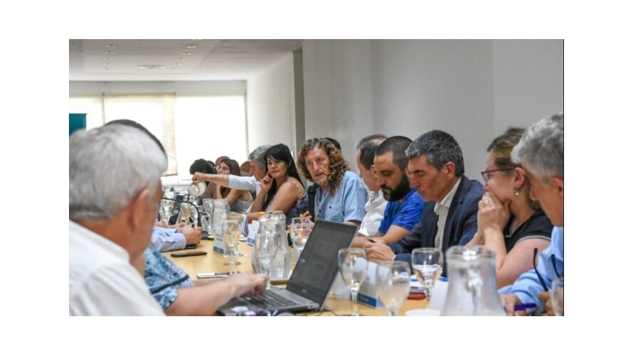 Negociación trabada: Provincia ofrece un 22% y los estatales reclaman un 30%