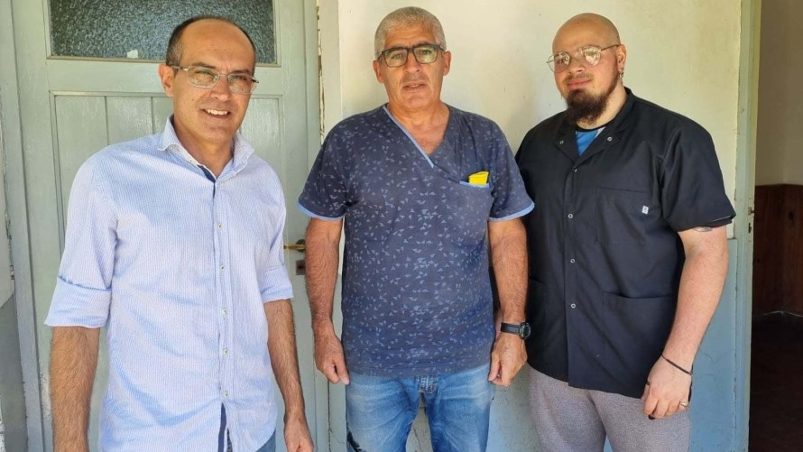 El intendente Pisano presentó al nuevo enfermero del CAPS de Ibarra