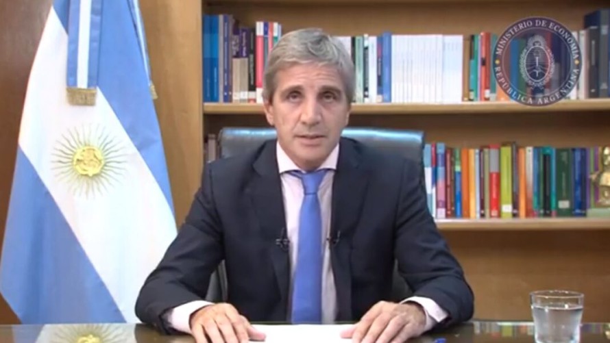Luis Caputo: “Venimos a solucionar el problema del déficit fiscal de raíz”