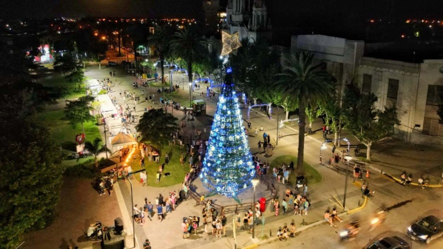 Peregrinación al Monte de los Recuerdos y misa, procesión al parque y misa en el Cristo