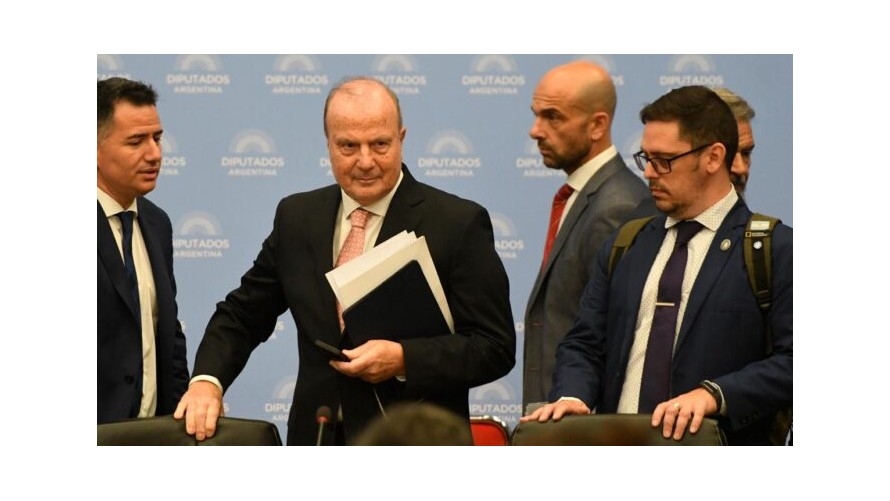 Cruje el gabinete: Milei echó al ministro de Infraestructura, Guillermo Ferraro