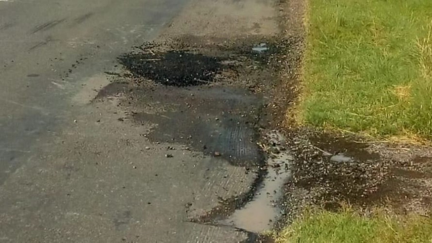 Realizaron tareas de bacheo en la Ruta 65