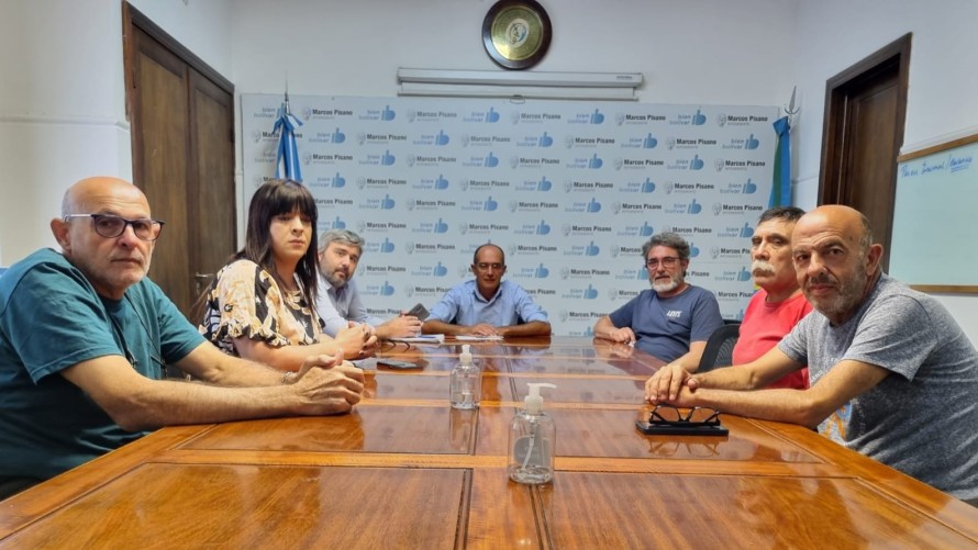 Anunciaron un aumento del 20% para empleados municipales