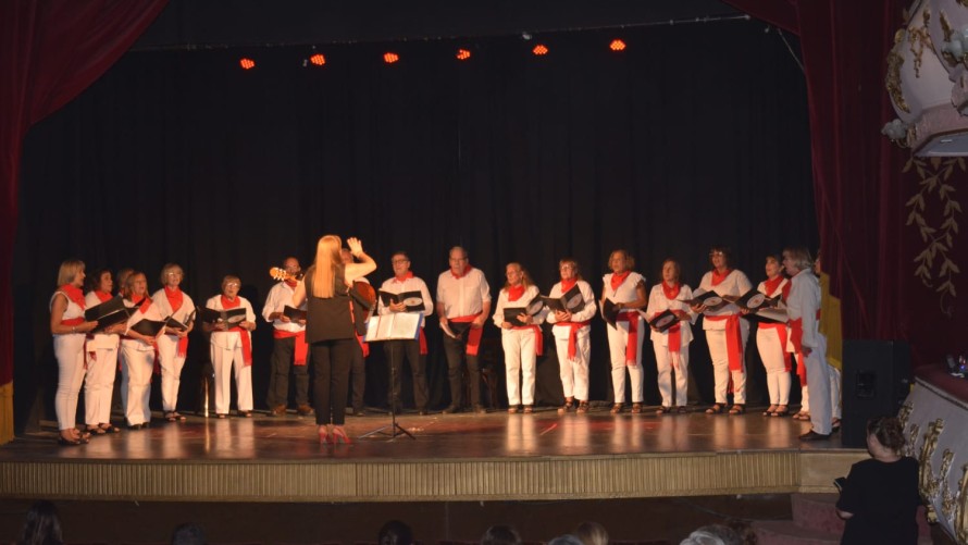 El Centro Navarro de Bolívar celebró sus 70 años con intensa actividad