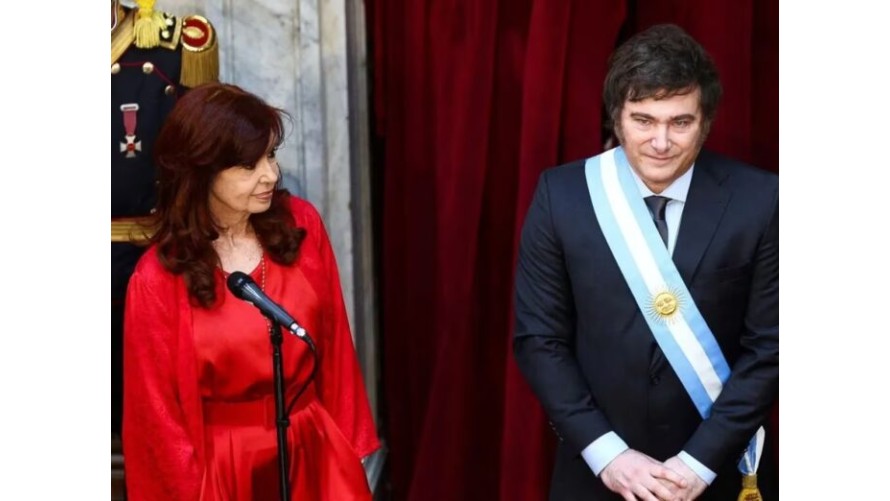 “Un showman en la Rosada”: Cristina Kirchner reapareció con duras críticas al Gobierno de Milei