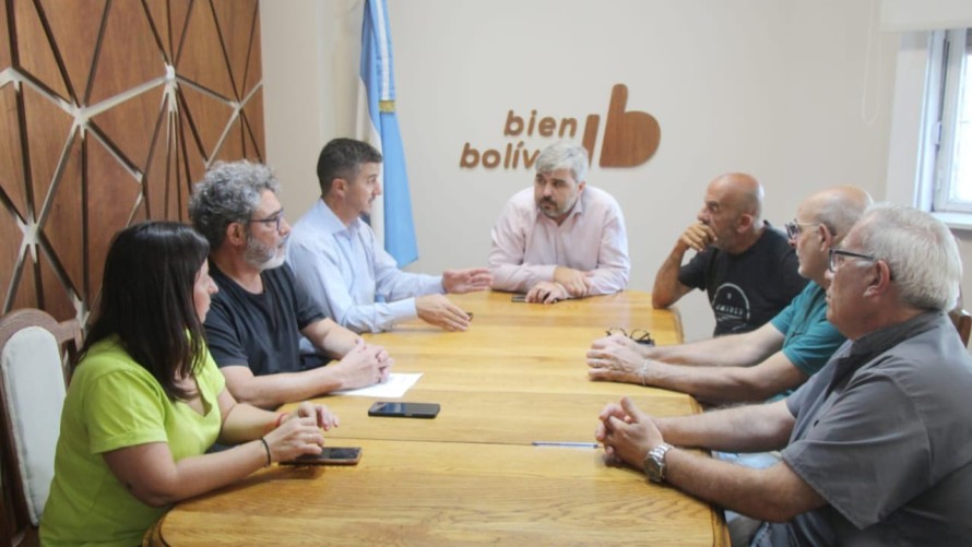 Acuerdo con ATRAMUBO y aumento del 20% para empleados municipales