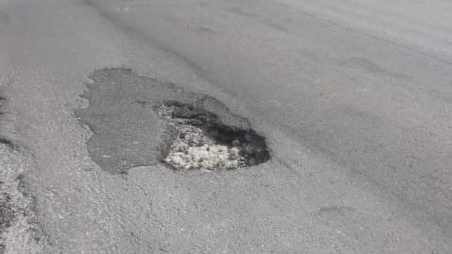 Bomberos bachearon un pozo para evitar futuros accidentes en Ruta 65