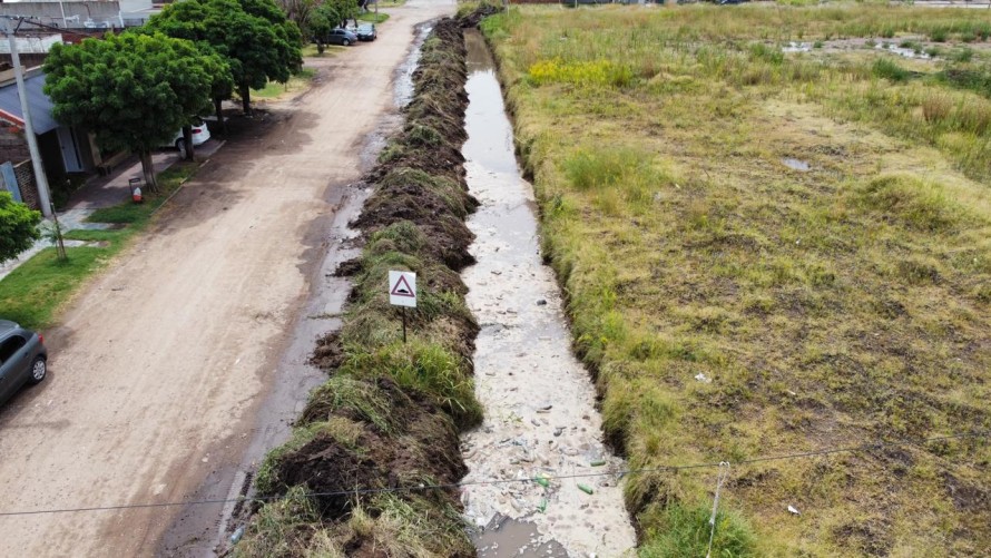 Trabajos en la esquina de Saavedra y Vicente López