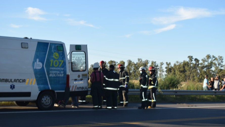 Vuelco con consecuencias menores en “la curva de los silos de Burcaizea”