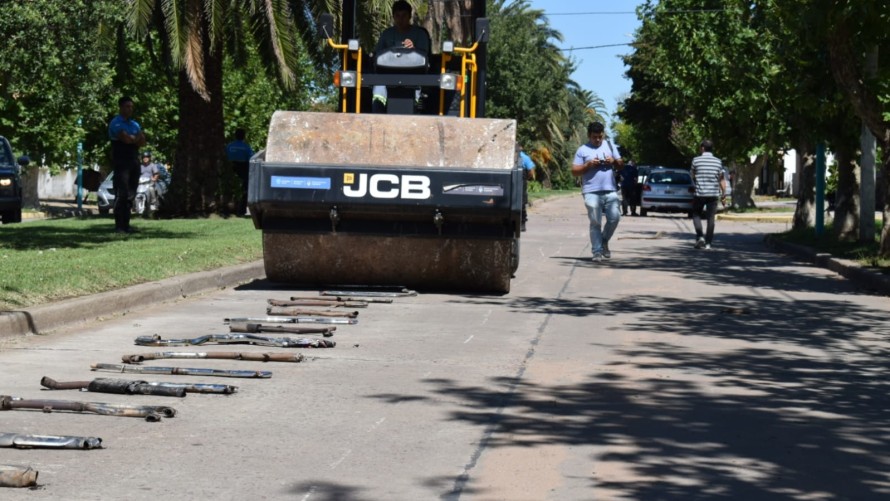 Compactaron más de 100 escapes no reglamentarios secuestrados en operativos