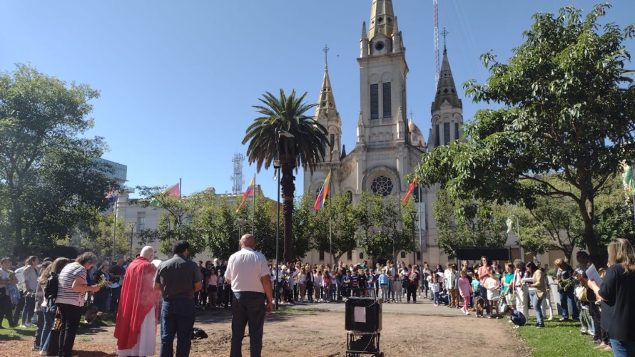 Bolívar vivió con unción el Domingo de Ramos
