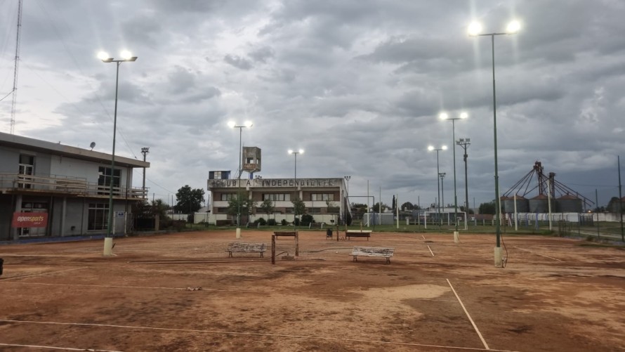 El tenis del Club Independiente ya tiene nuevos concesionarios
